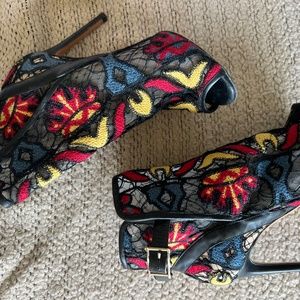 Fairy, colorfull heels.